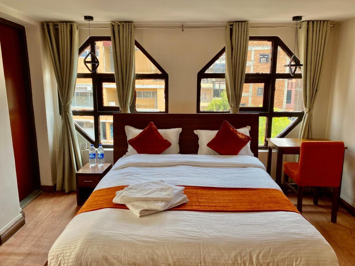 Hotel Pala Kathmandu Exteriör bild