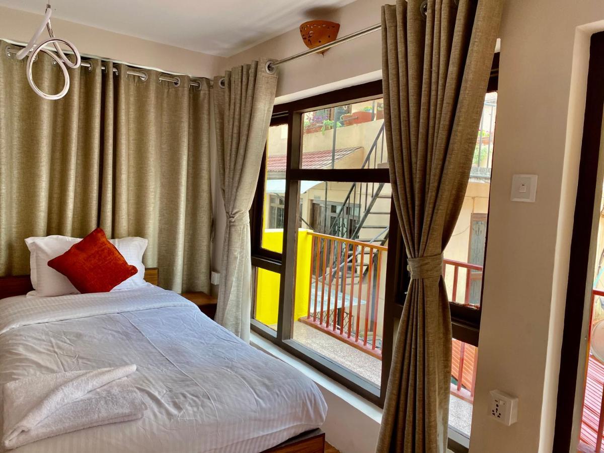 Hotel Pala Kathmandu Exteriör bild