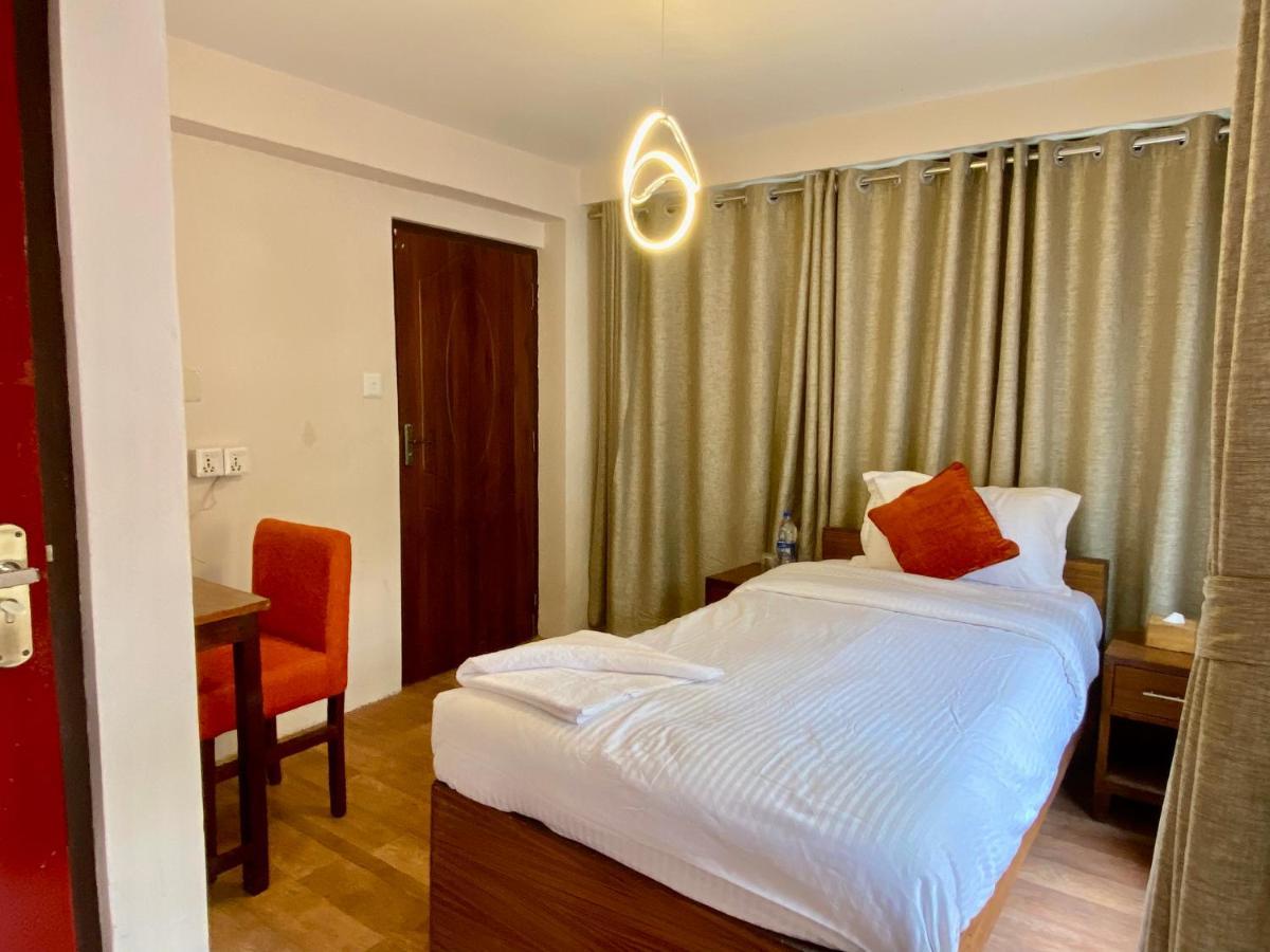 Hotel Pala Kathmandu Exteriör bild