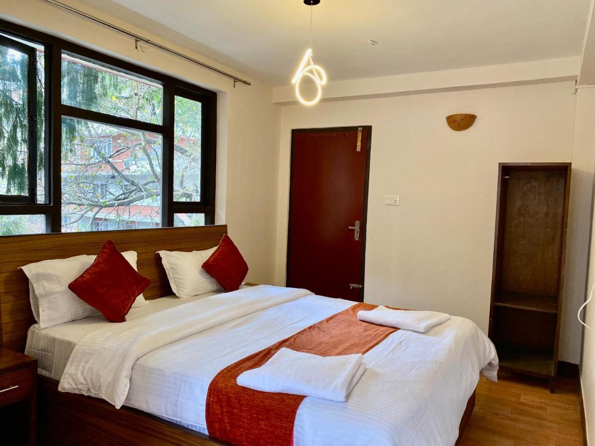 Hotel Pala Kathmandu Exteriör bild