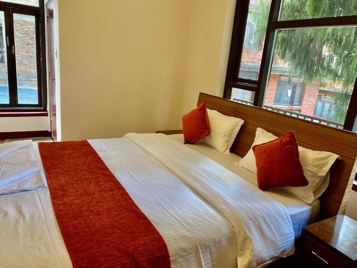 Hotel Pala Kathmandu Exteriör bild