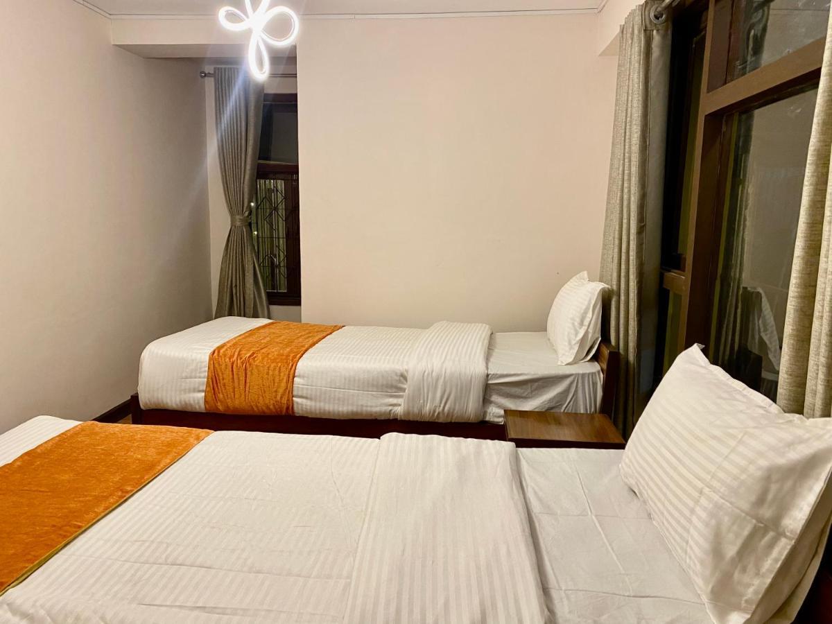 Hotel Pala Kathmandu Exteriör bild