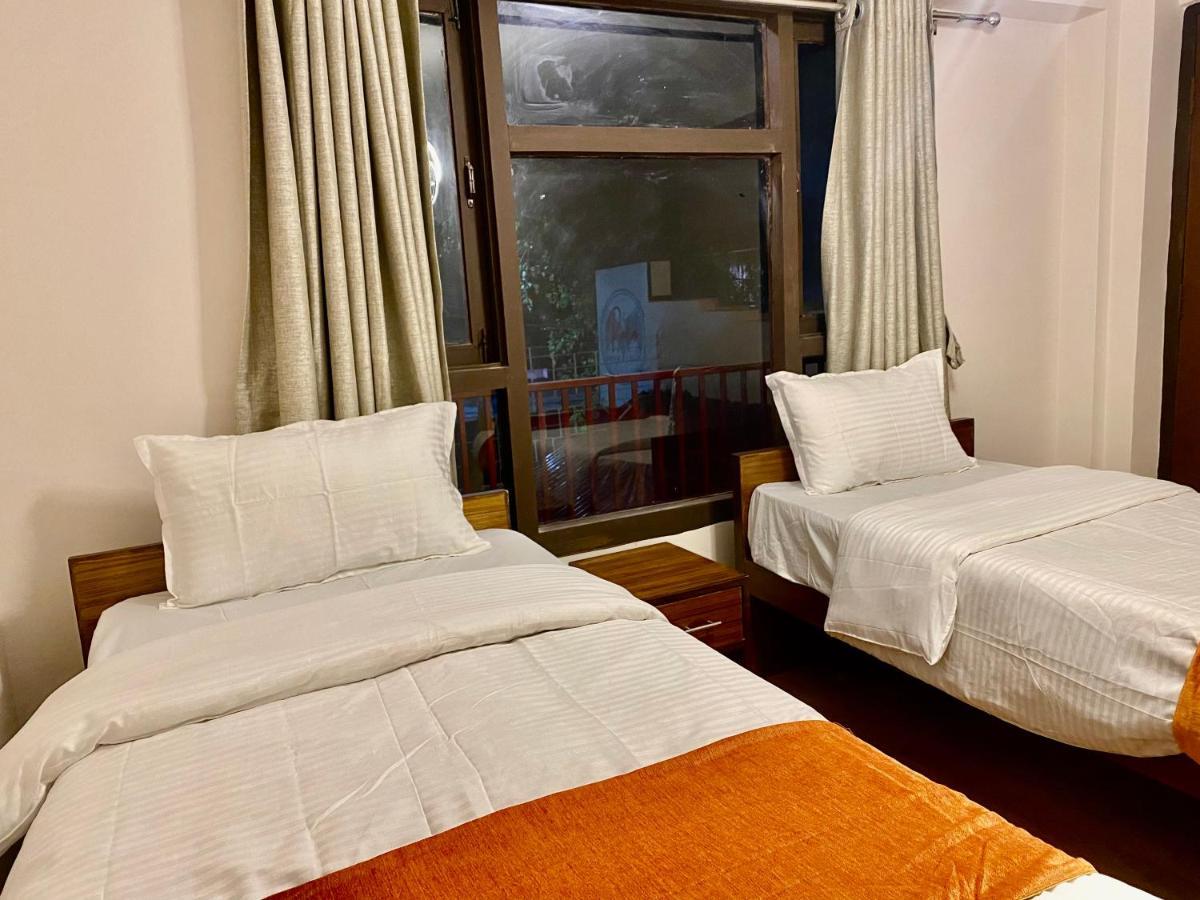 Hotel Pala Kathmandu Exteriör bild