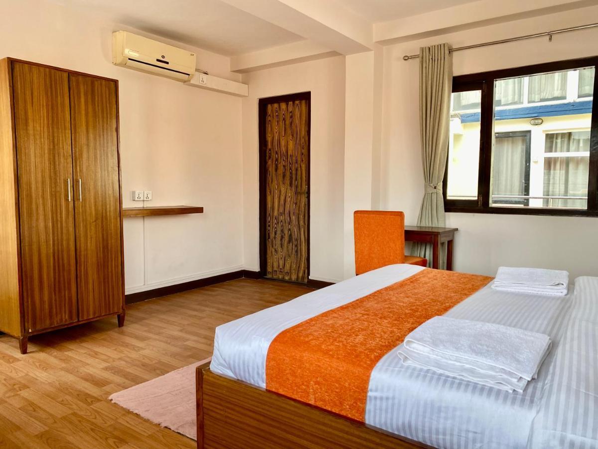 Hotel Pala Kathmandu Exteriör bild