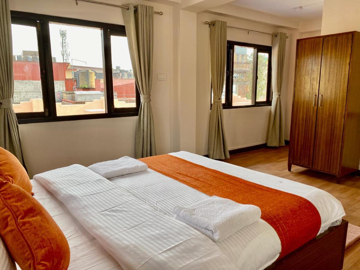 Hotel Pala Kathmandu Exteriör bild