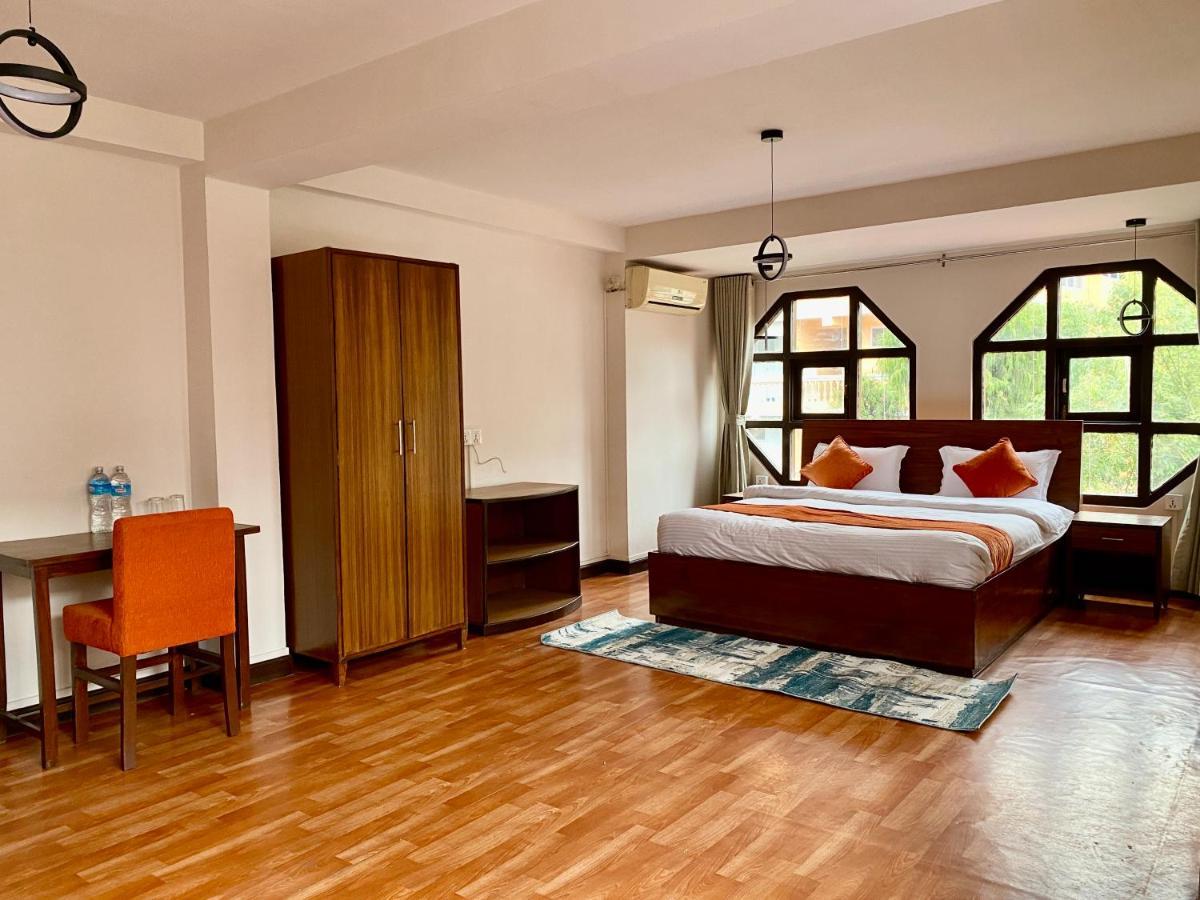 Hotel Pala Kathmandu Exteriör bild