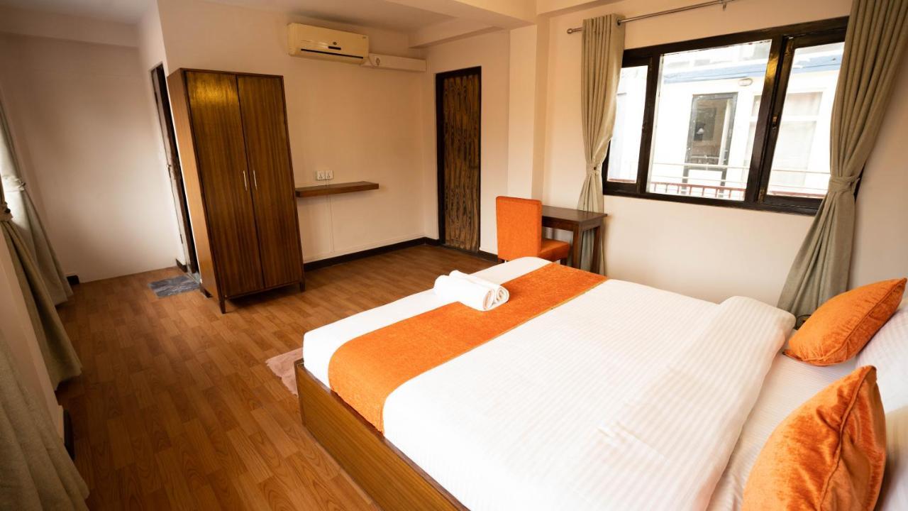 Hotel Pala Kathmandu Exteriör bild